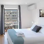 Apartman East River - T4 Junto Ao Altice Forum - *